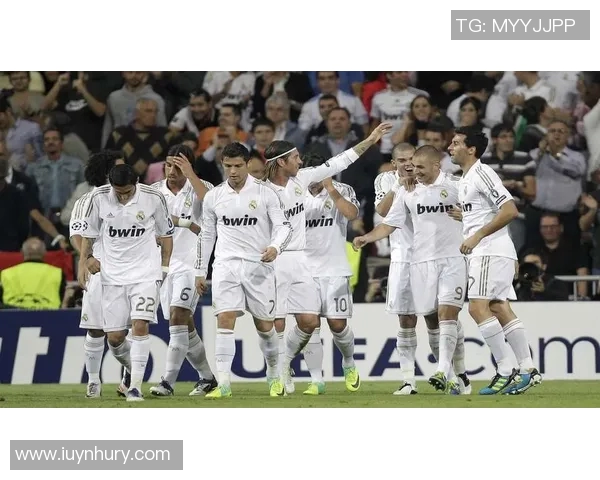 足球明星的精彩瞬间与背后的奋斗故事分享